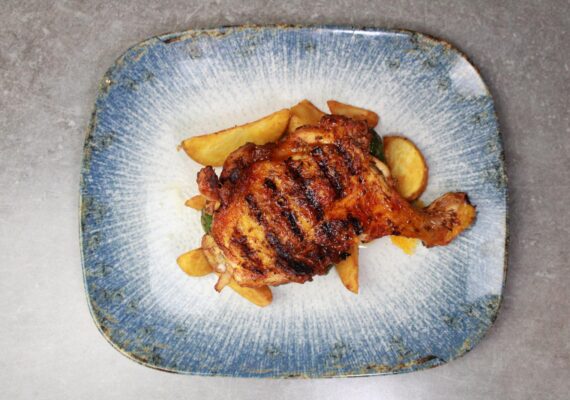 Muslo de Pollo marinado a la brasa